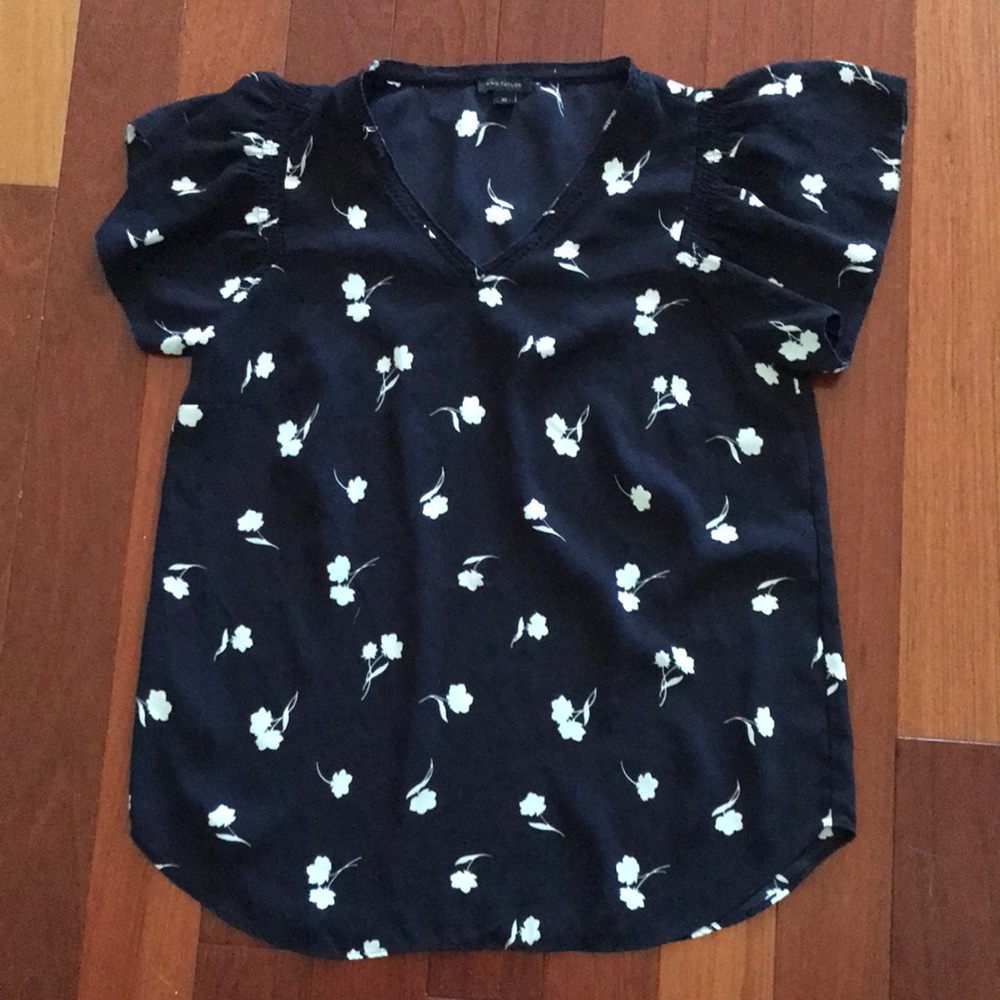 Ann Taylor Navy Floral Puff Sleeve Top